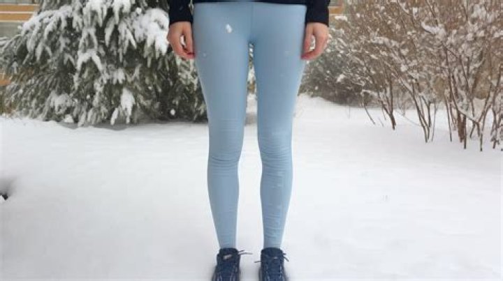 Are leggings warmer than jeans?