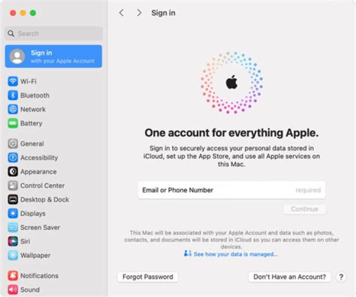 Can I use Hotmail for Apple ID?