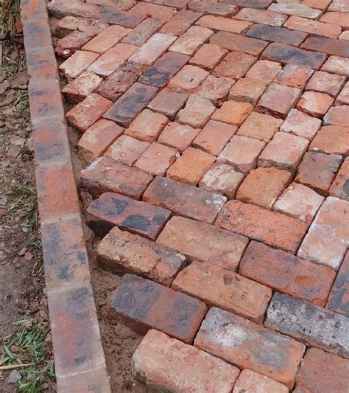 Can I use old bricks as hardcore?