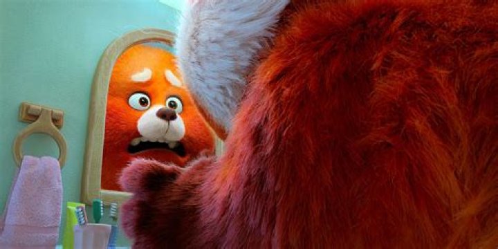 Does Mei get her period in Turning Red?