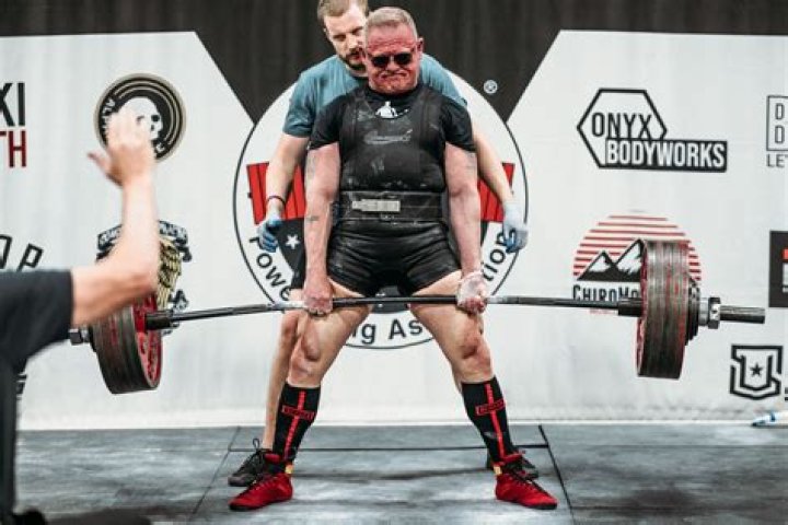 Does Tom Hardy lift weights?