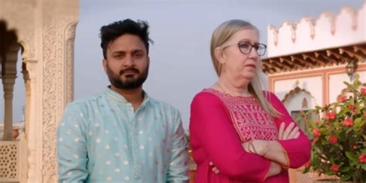 How much do Jenny and Sumit get paid?