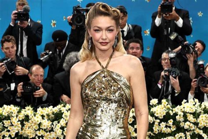 How much is Gigi Hadid paid?