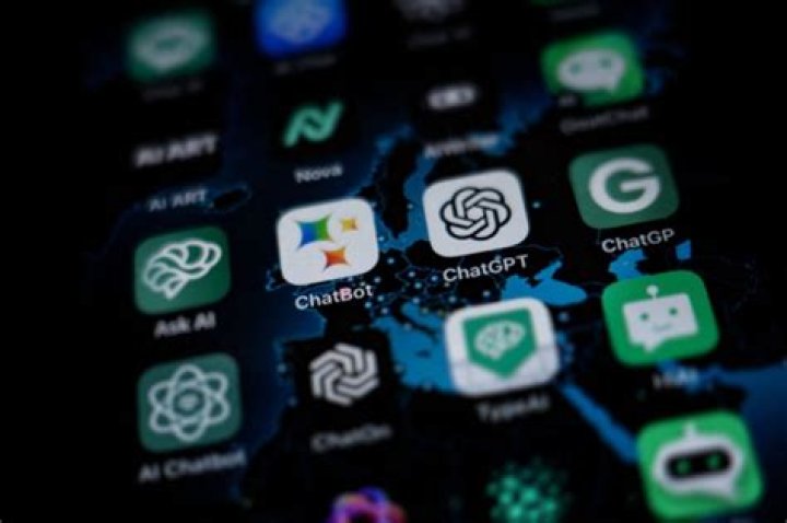 What apps do BTS use?
