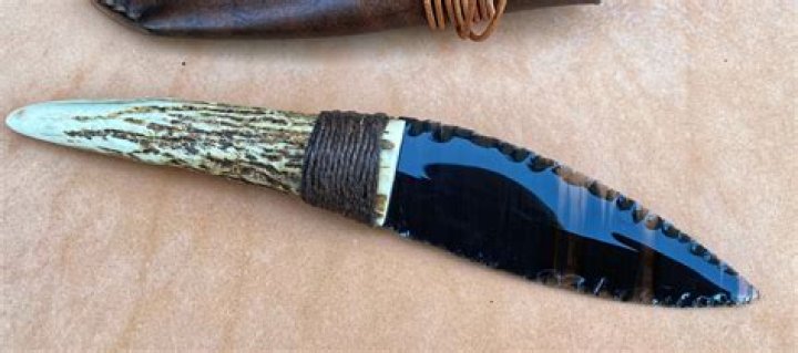 What are obsidian knives used for?