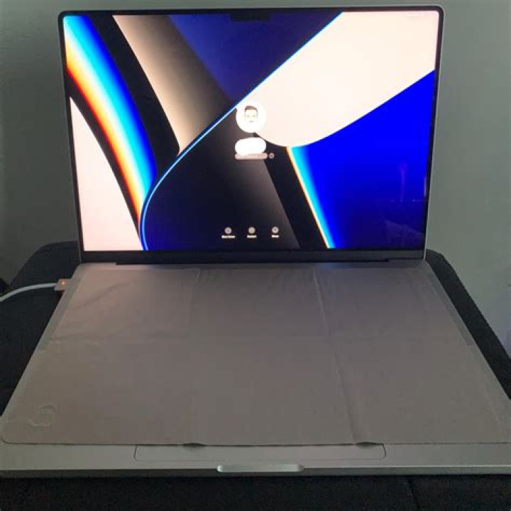 What can I use instead of Mr Sheen?