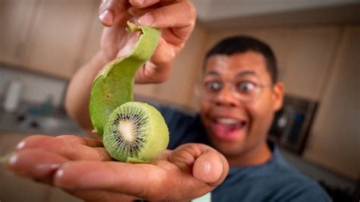 What fruits can you eat the skin?