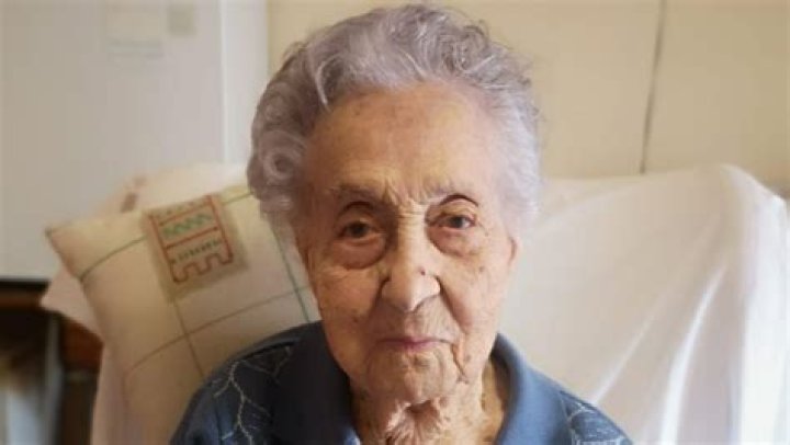 What is the oldest person to get a PHD?