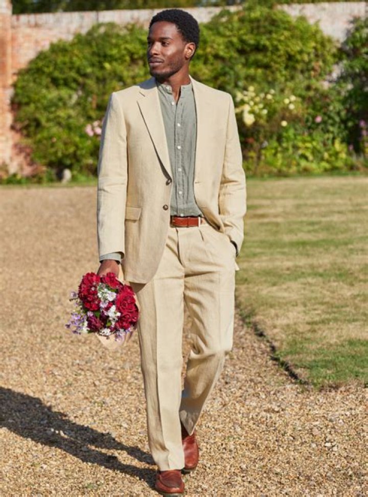 What should a boy wear to a summer wedding?