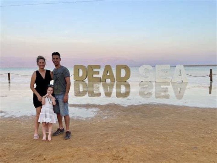 What would happen if you opened your eyes in the Dead Sea?