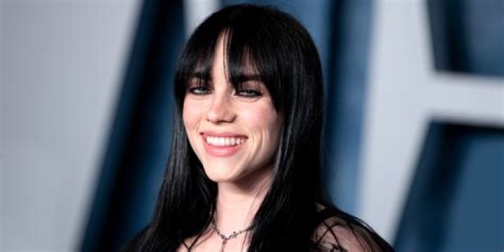 When did Billie get black hair?