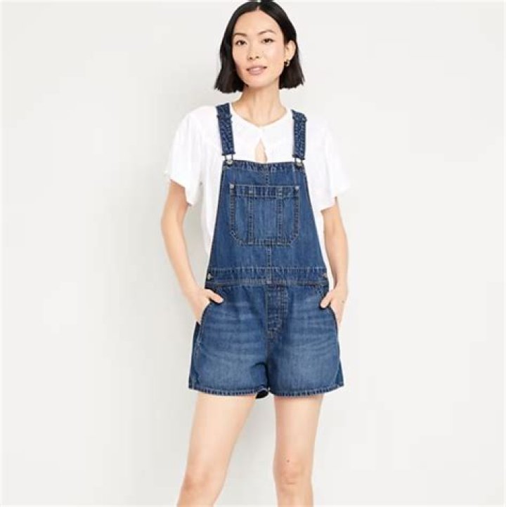 Where does Erin Napier get all her overalls?