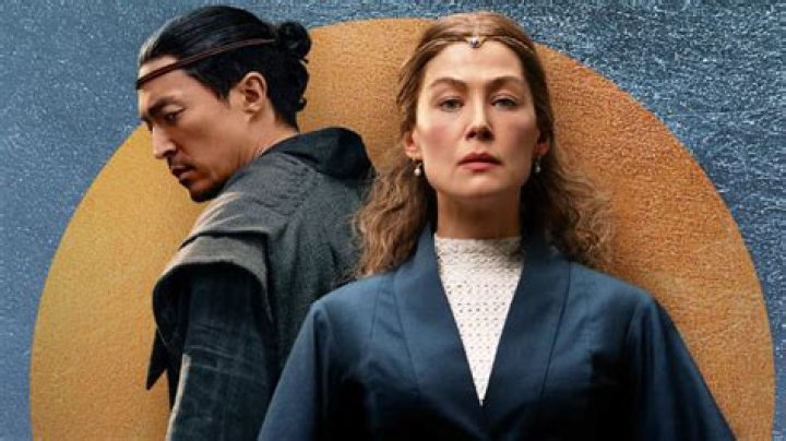 Who does LAN Mandragoran end up with?