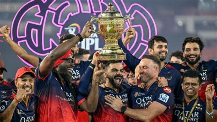 Who is the 3 God of IPL?
