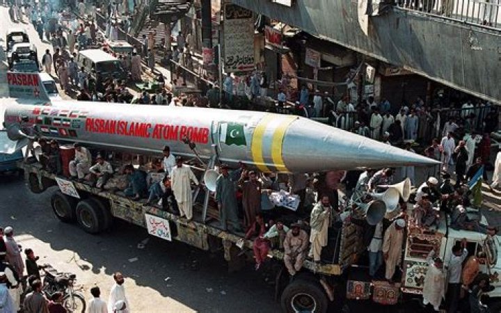 Who made the nuclear bomb in Pakistan?